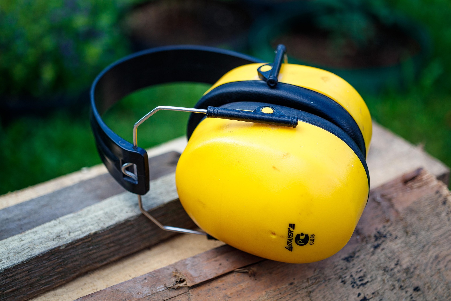 alexei_other-earplugs-4561728_1920